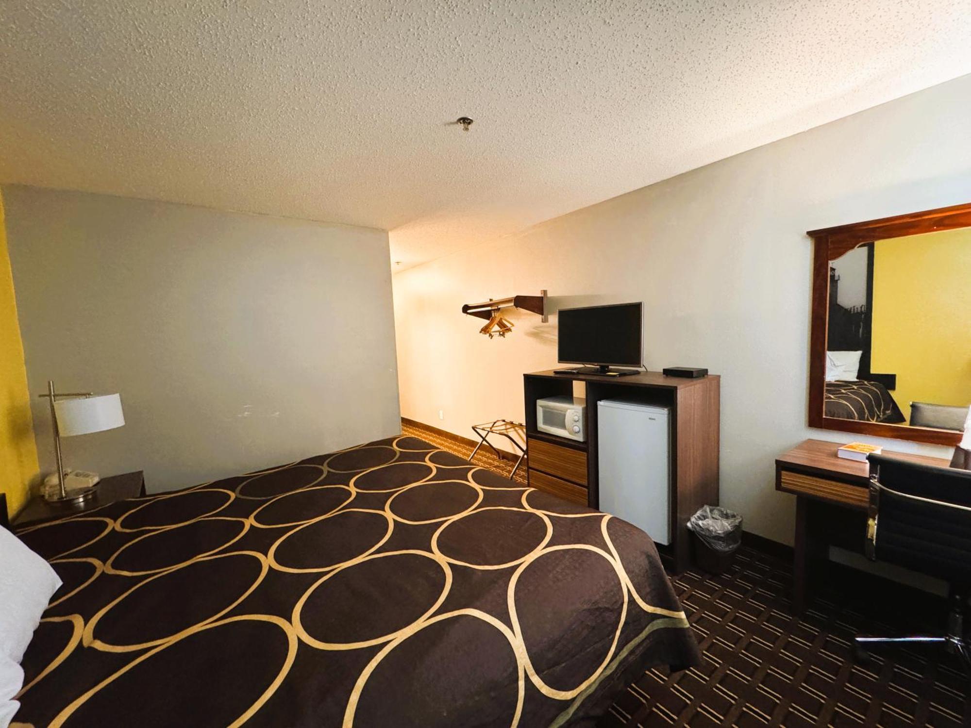 Hotel Super 8 By Wyndham Reedsburg Exterior foto