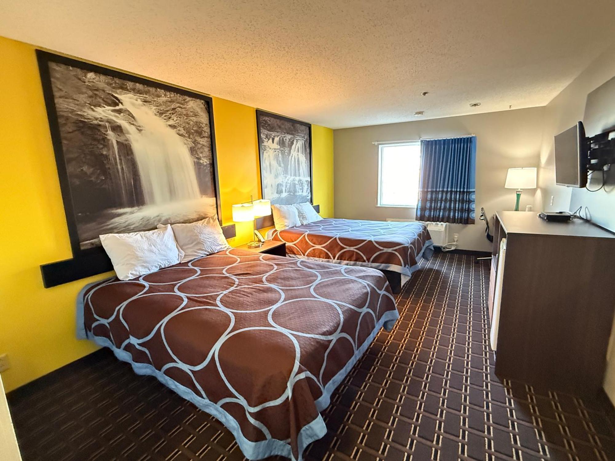 Hotel Super 8 By Wyndham Reedsburg Exterior foto